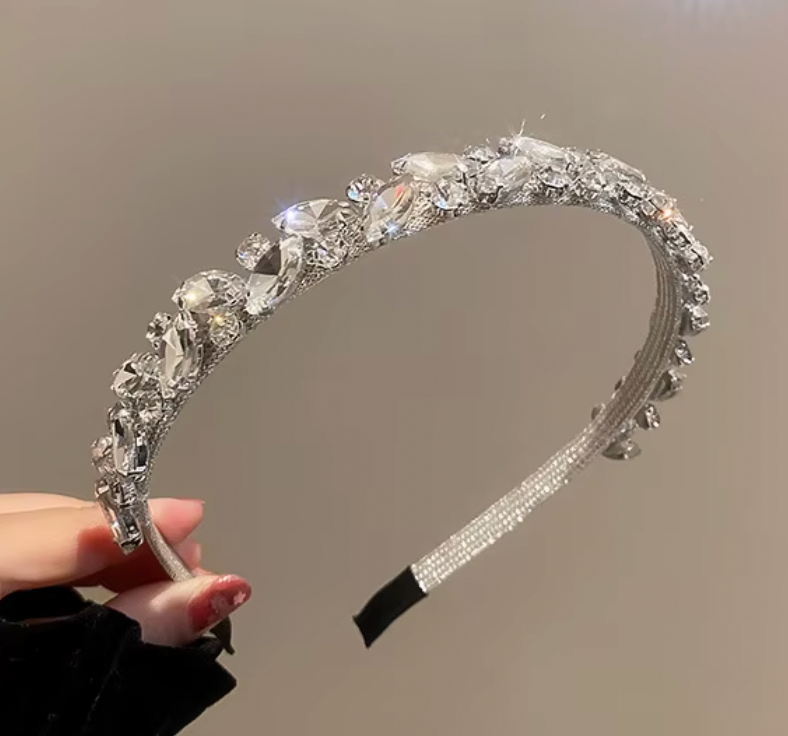 Radiant Stimulated Diamonds Headband - Luxury Statement Piece